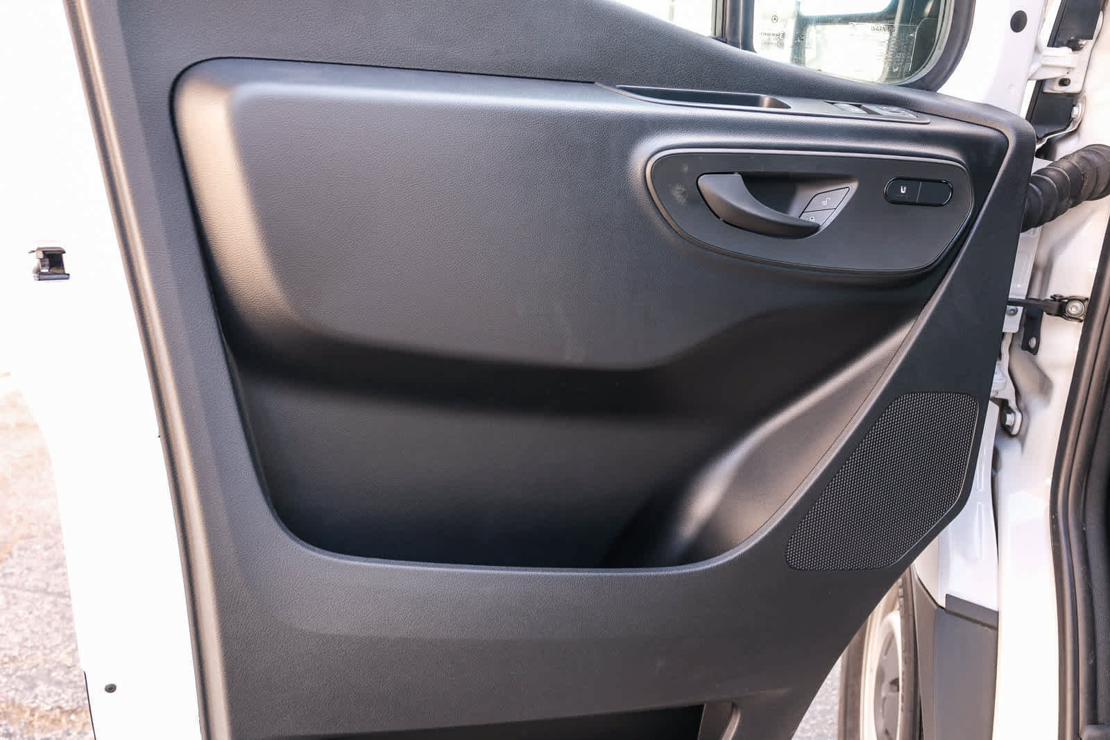 New 2025 Mercedes-Benz eSprinter 170 Cargo image 22