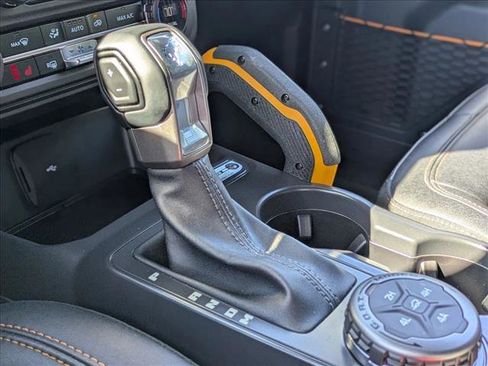 Used 2024 Ford Bronco Badlands image 14