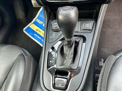 Used 2023 Jeep Cherokee Altitude Lux image 22