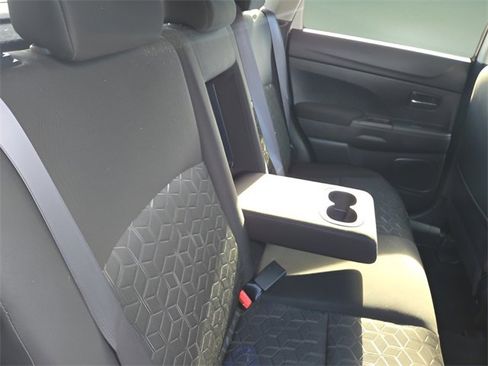 Used 2024 Mitsubishi Outlander Sport LE image 31