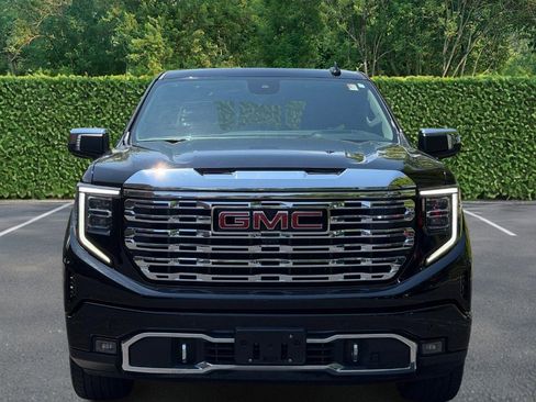 Used 2023 GMC Sierra 1500 Denali w/ Denali Reserve Package AWD/4WD image 8