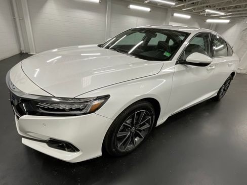 Certified 2021 Honda Accord EX-L image 1