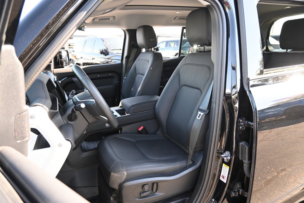 Used 2025 Land Rover Defender 110 S AWD/4WD image 18