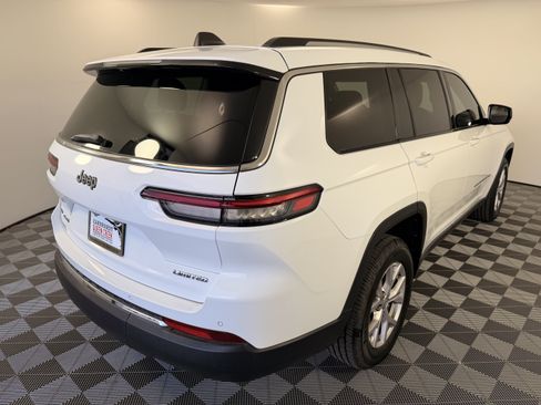 Used 2021 Jeep Grand Cherokee L Limited AWD/4WD image 5