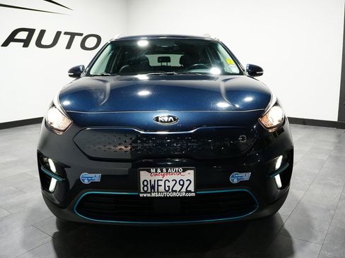 Used 2020 Kia Niro EX image 3
