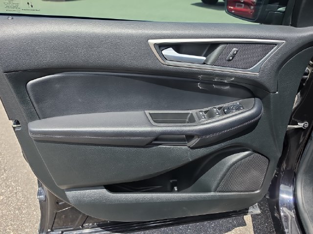 Used 2023 Ford Edge SEL AWD/4WD image 18