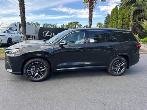 New 2026 Lexus TX 350 AWD image 2