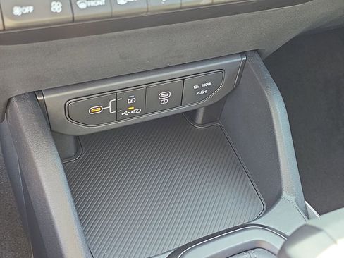 New 2026 Kia K4 FWD image 25