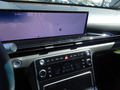 New 2025 Genesis GV80 2.5T Standard image 15