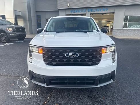 New 2026 Ford Maverick XLT w/ XLT Luxury Package FWD image 3