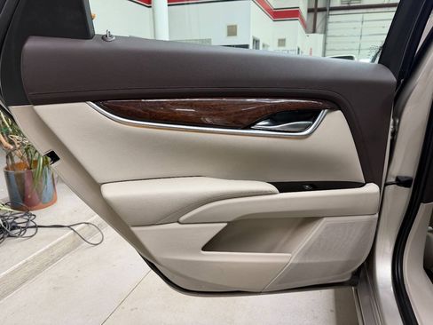 Used 2016 Cadillac XTS Luxury w/ Driver Awareness Package AWD/4WD image 12