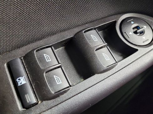 Used 2018 Ford Focus SE image 27