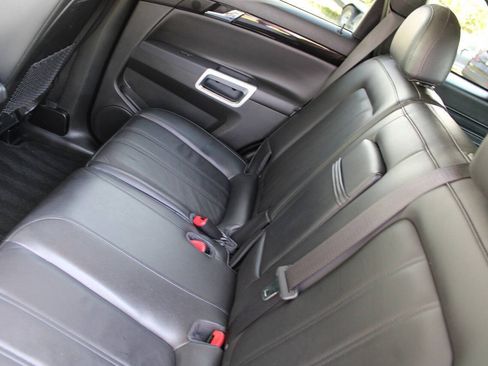 Used 2014 Chevrolet Captiva Sport LTZ FWD image 29