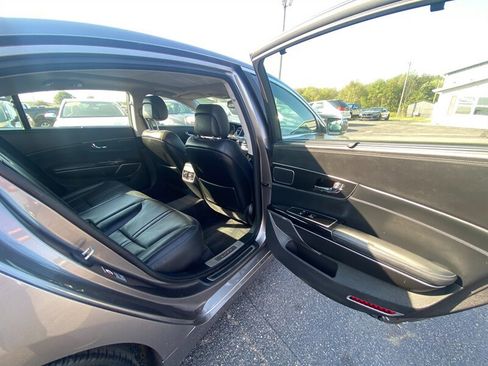 Used 2016 Kia K900 Luxury image 15