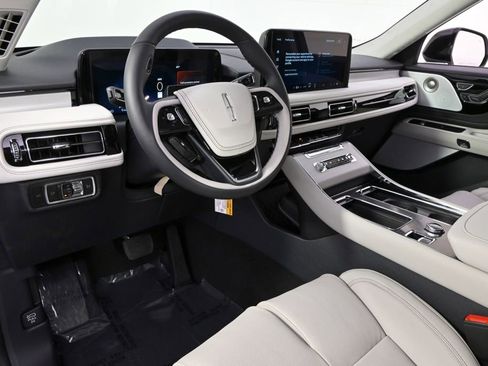 New 2026 Lincoln Aviator Reserve AWD/4WD image 12