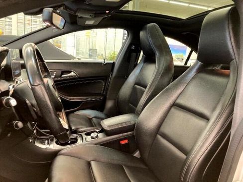 Used 2018 Mercedes-Benz CLA 250 image 9