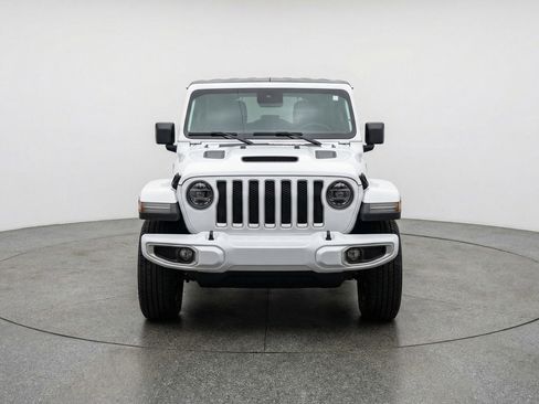 Used 2025 Jeep Wrangler Sport S image 2