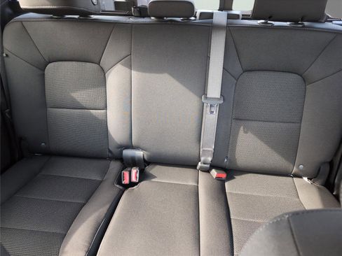 New 2025 GMC Canyon Elevation w/ Convenience Package image 22