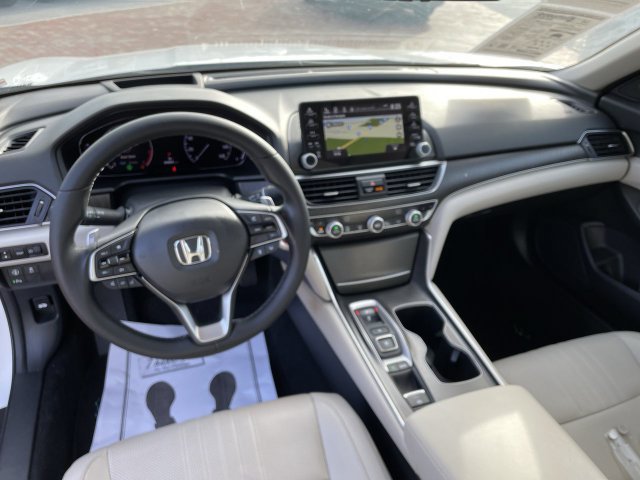 Used 2020 Honda Accord Touring image 17