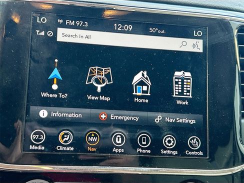 Used 2021 Jeep Grand Cherokee Limited image 13