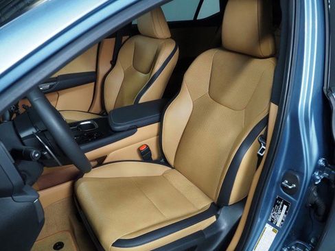 Used 2024 Lexus RZ 300e Premium w/ Technology Package image 14