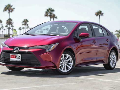 Certified 2026 Toyota Corolla LE w/ LE Premium Package FWD image 1