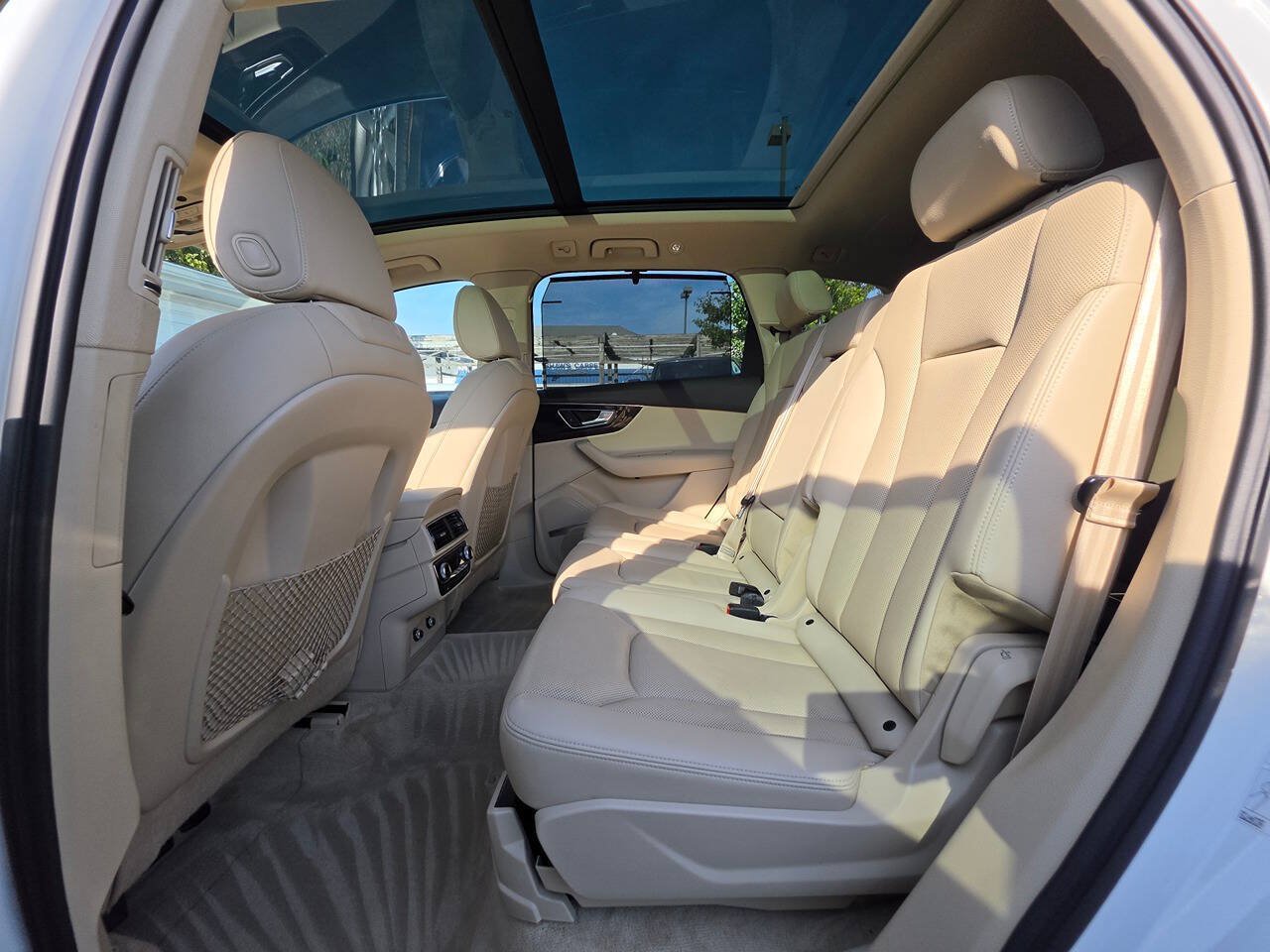 Used 2019 Audi Q7 3.0T Premium Plus w/ Premium Plus Package AWD/4WD image 12