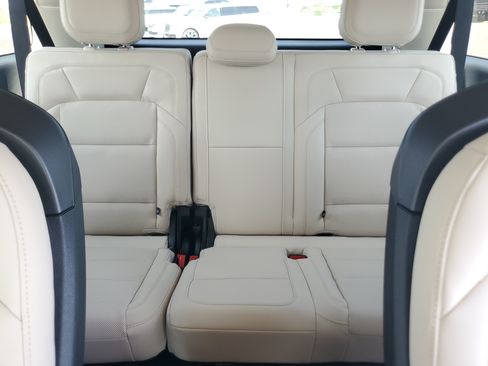 New 2027 Lincoln Navigator L Reserve AWD/4WD image 32