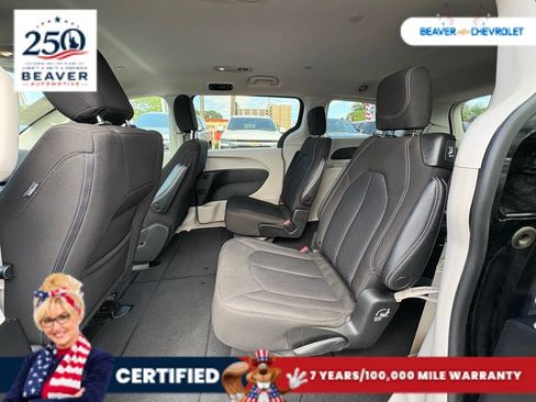 Used 2023 Chrysler Voyager LX FWD image 14