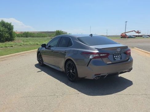 Used 2024 Toyota Camry XSE FWD image 8