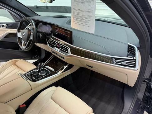 Used 2021 BMW X7 xDrive40i w/ Premium Package AWD/4WD image 10