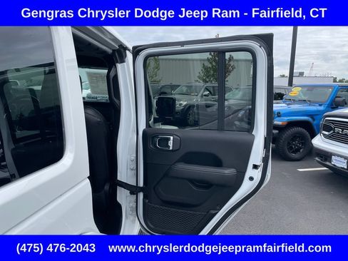Used 2023 Jeep Wrangler Unlimited Sahara w/ Cold Weather Group AWD/4WD image 25