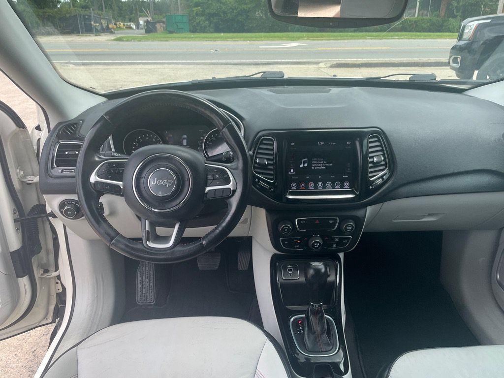 Used 2020 Jeep Compass Limited FWD image 17