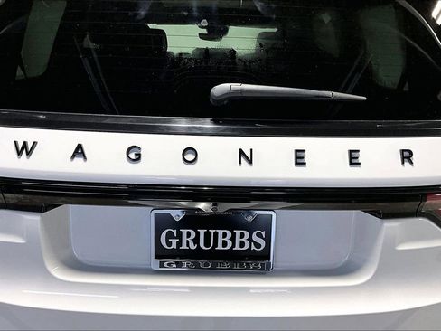 Used 2025 Jeep Wagoneer Series II w/ Premium Group I image 42