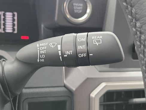 New 2026 Toyota 4Runner SR5 AWD/4WD image 25