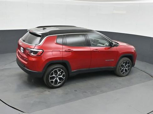 Used 2025 Jeep Compass Limited AWD/4WD image 30
