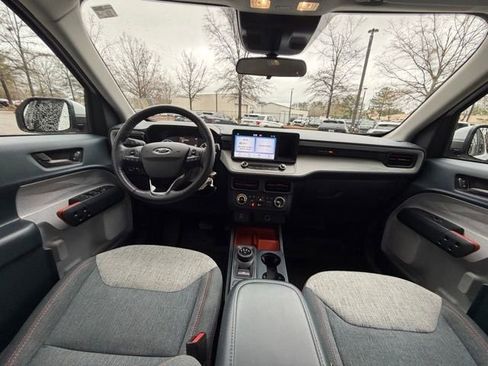 Certified 2022 Ford Maverick XLT w/ XLT Luxury Package image 10