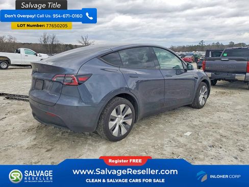 Used 2023 Tesla Model Y AWD image 4