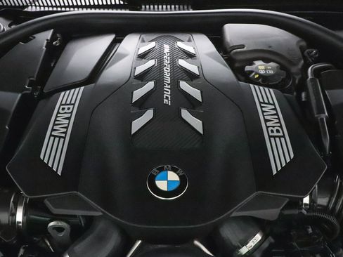 Used 2023 BMW M550i xDrive w/ Parking Assistance Package image 42