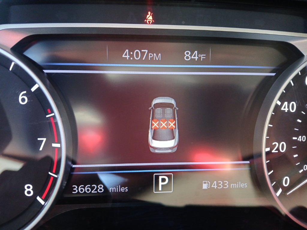 Used 2025 Nissan Sentra SV FWD image 5