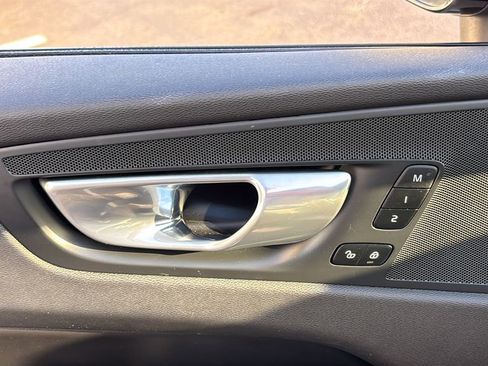 Certified 2024 Volvo XC60 B5 Plus AWD/4WD image 11