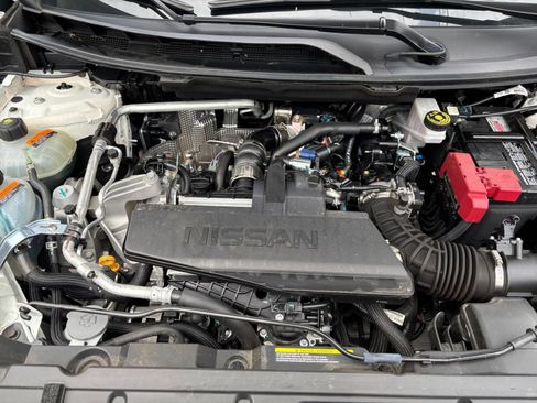 Used 2026 Nissan Rogue SL AWD/4WD image 30