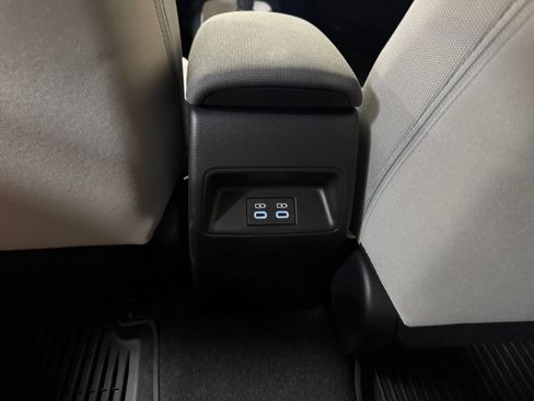 Used 2026 Toyota Corolla LE FWD image 31