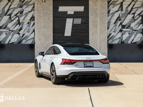 Used 2024 Audi RS e-tron GT AWD/4WD image 11