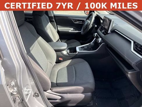 Used 2023 Toyota RAV4 XLE AWD/4WD image 9