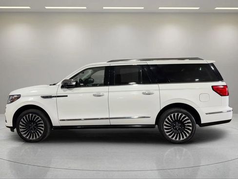 Used 2021 Lincoln Navigator L Black Label w/ Cargo Convenience Package image 17