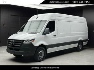 Used 2021 Mercedes-Benz Sprinter 2500 image 1