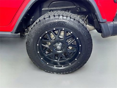 Used 2018 Jeep Wrangler Unlimited Rubicon image 24
