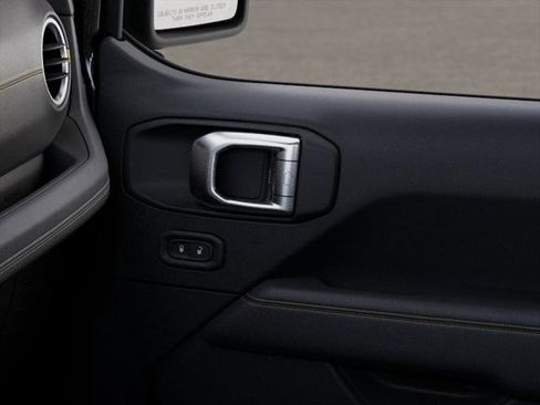 New 2025 Jeep Wrangler Unlimited Sahara AWD/4WD image 51