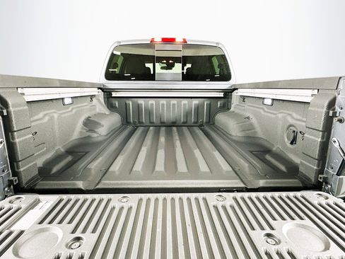 Used 2024 Nissan Frontier SV w/ SV Convenience Package image 28